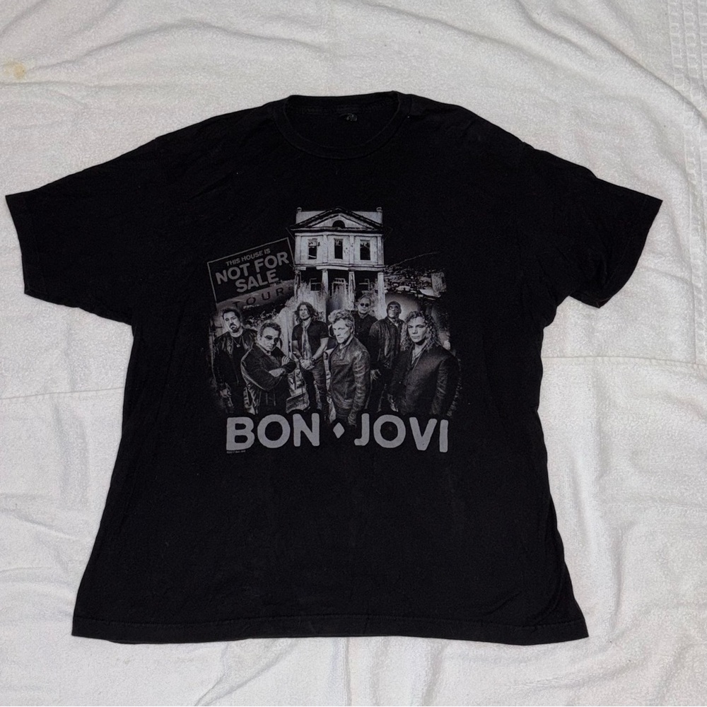 Vintage Bon Jovi Black Graphic T-Shirt